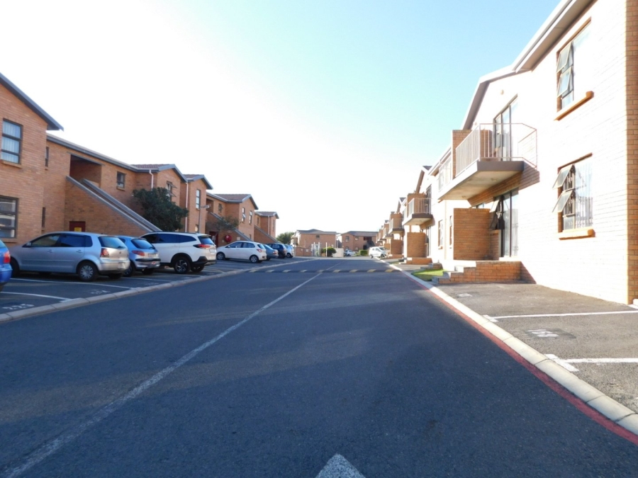 2 Bedroom Property for Sale in Pine Acres Western Cape